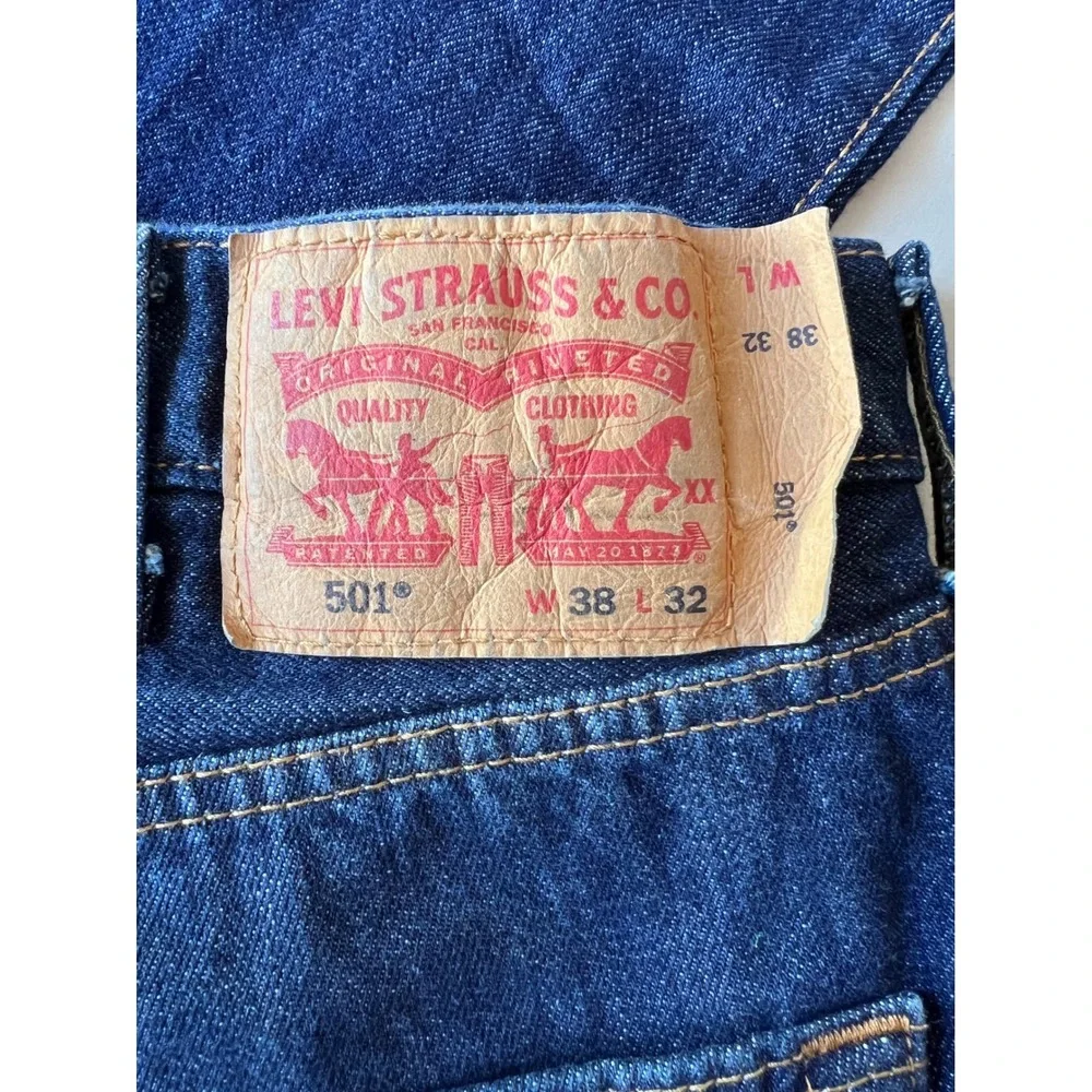 Levis 501 Original Fit Mens Jeans 38x32 Dark Wash Indigo Straight Leg Button Fly